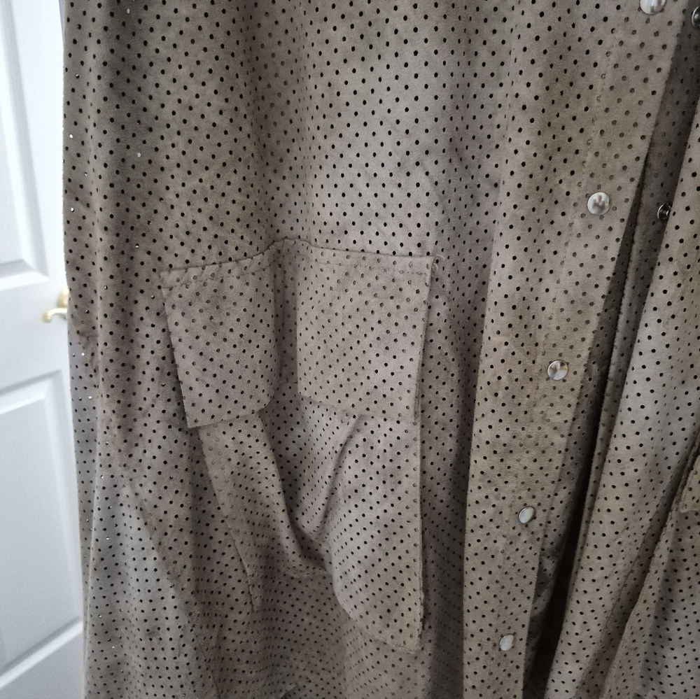 Akembika Short Sleeve Hooded Jacket XL OS - Picture 5 of 10